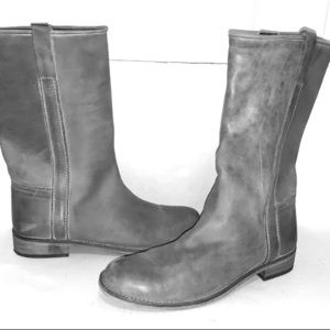Awesome!! Women Gray Leather Pull On Boots 8